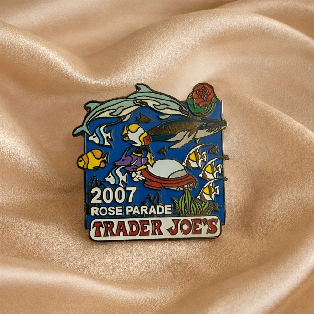 RARE SIGNED 2007 Trader Joe's Rose Parade Enamel Collectible Vintage Pin Pinback